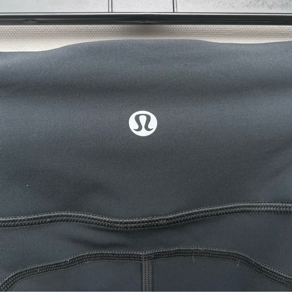 Lululemon All The Right Places Crop II *23"
Gray Blue 6 pants - Picture 7 of 8